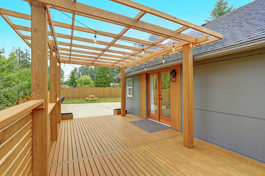 Deck Construction Options For Sloped Backyards Buford, GA Deck Construction Options For Sloped Backyards Buford, GA